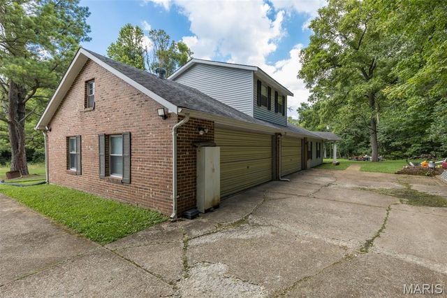 2540 Pfinister School Road, De Soto, MO 63020