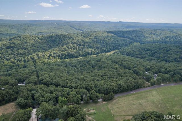 2540 Pfinister School Road, De Soto, MO 63020