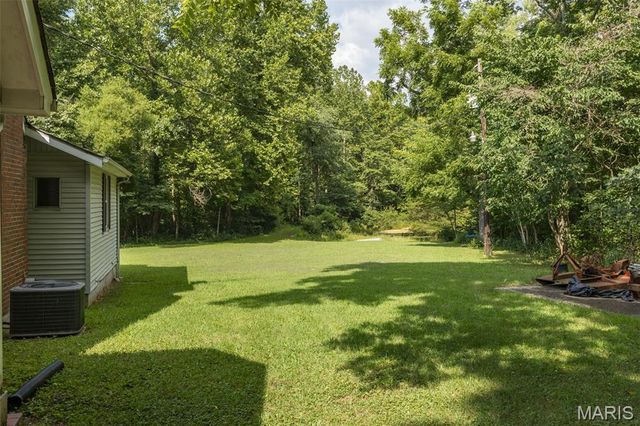 2540 Pfinister School Road, De Soto, MO 63020