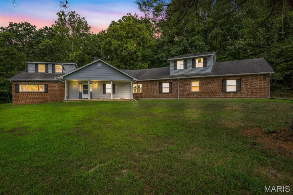2540 Pfinister School Road, De Soto, MO 63020