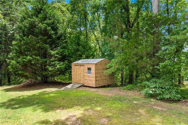 6020 Cochran Mill Road, Chattahoochee Hills, GA 30268