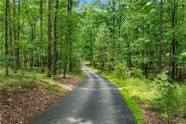 6020 Cochran Mill Road, Chattahoochee Hills, GA 30268