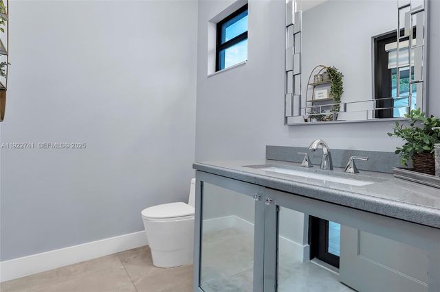 15701 SW 254th St, Homestead, FL 33031