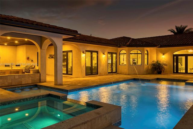 15701 SW 254th St, Homestead, FL 33031