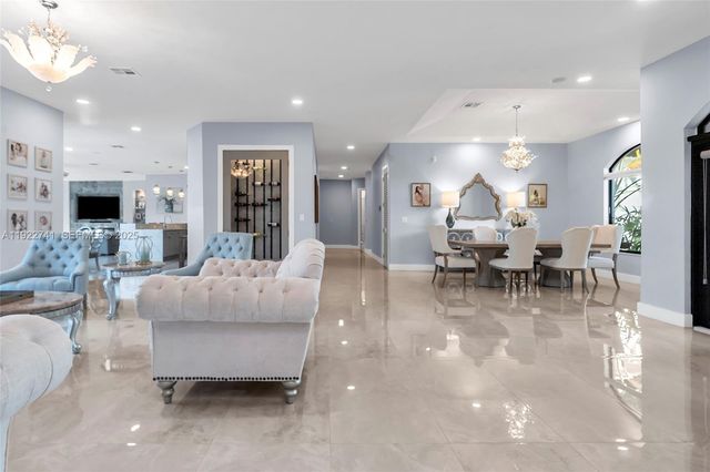 15701 SW 254th St, Homestead, FL 33031