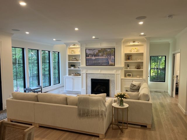 52 Round Farm Rd, Rehoboth, MA 02769