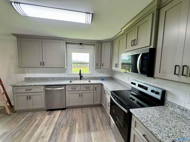 16959 Glaze Road, Athens, AL 35611