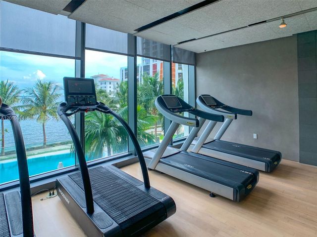 460 NE 28th St 2405, Miami, FL 33137