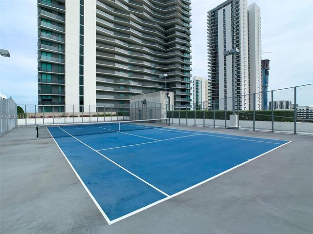 460 NE 28th St 2405, Miami, FL 33137