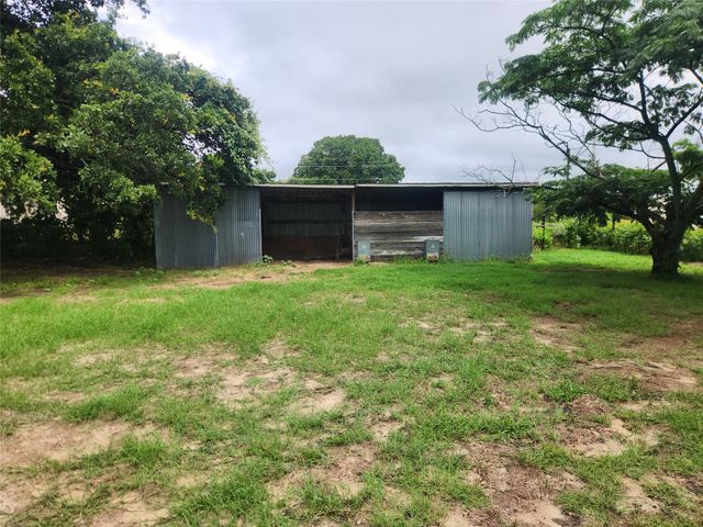 139 Private Road 4902, Azle, TX 76020