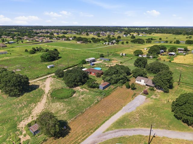 139 Private Road 4902, Azle, TX 76020