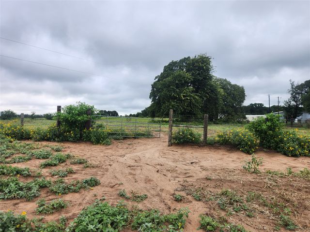 139 Private Road 4902, Azle, TX 76020