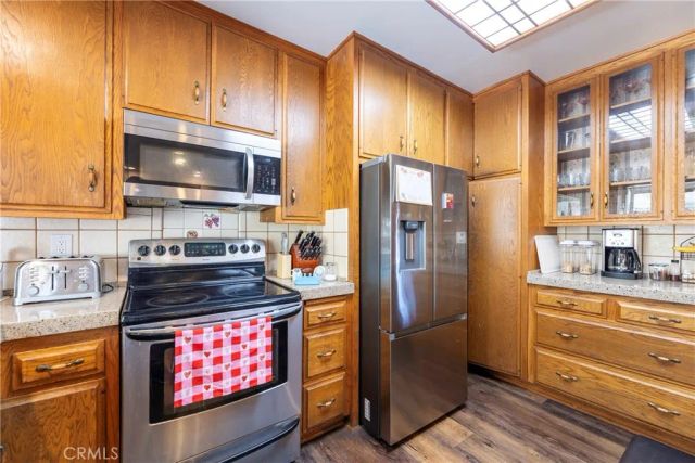 610 N Colfax, La Habra, CA 90631