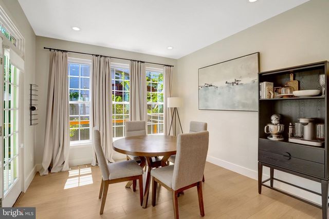 7837 DOGUE INDIAN CIR, Lorton, VA 22079