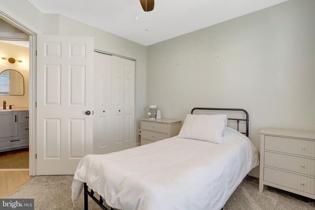7837 DOGUE INDIAN CIR, Lorton, VA 22079