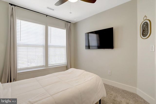 7837 DOGUE INDIAN CIR, Lorton, VA 22079
