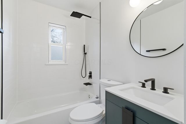 228 S Ashburton Road, Columbus, OH 43213