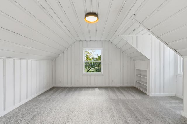 228 S Ashburton Road, Columbus, OH 43213