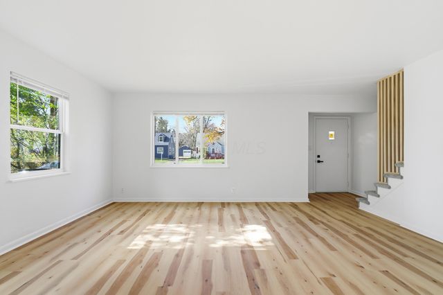 228 S Ashburton Road, Columbus, OH 43213