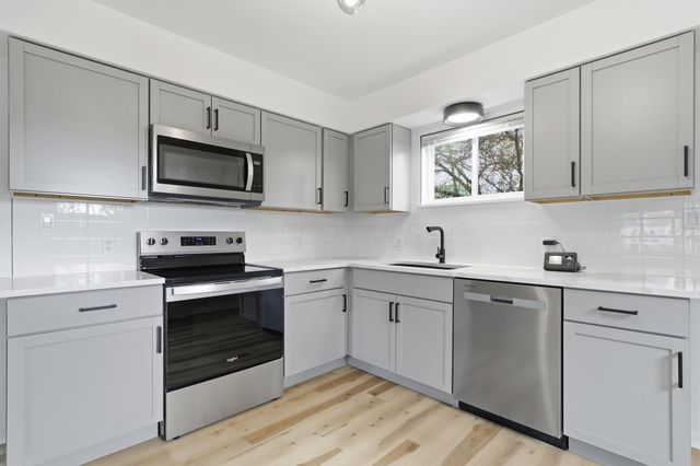 228 S Ashburton Road, Columbus, OH 43213