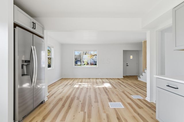 228 S Ashburton Road, Columbus, OH 43213