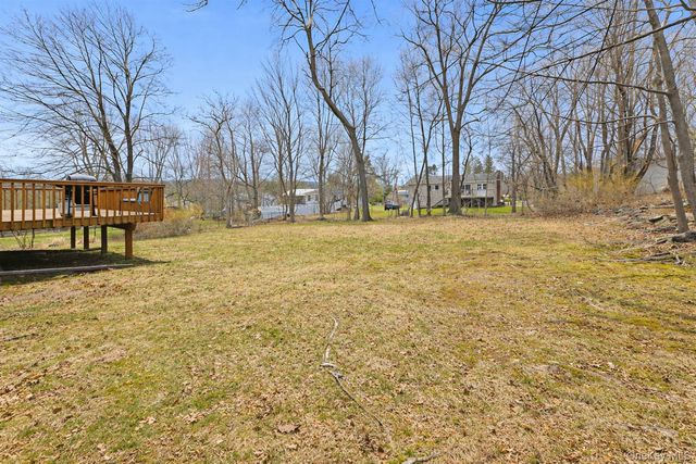 160 E Willow Tree Road, Spring Valley, NY 10977