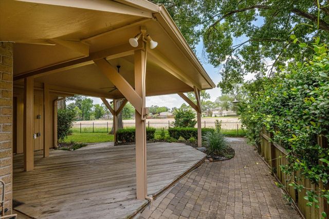 7715 Brush Wood Drive, Houston, TX 77088