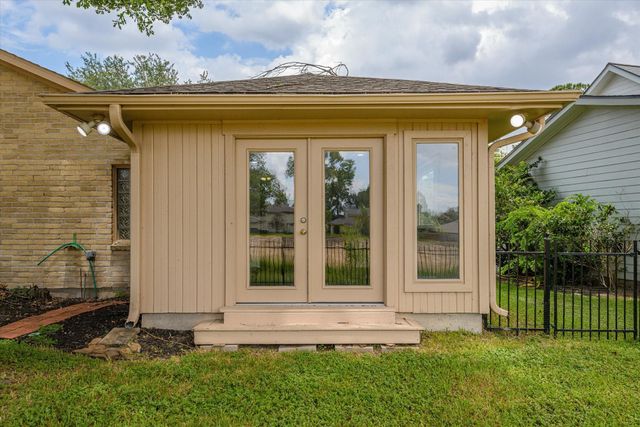 7715 Brush Wood Drive, Houston, TX 77088