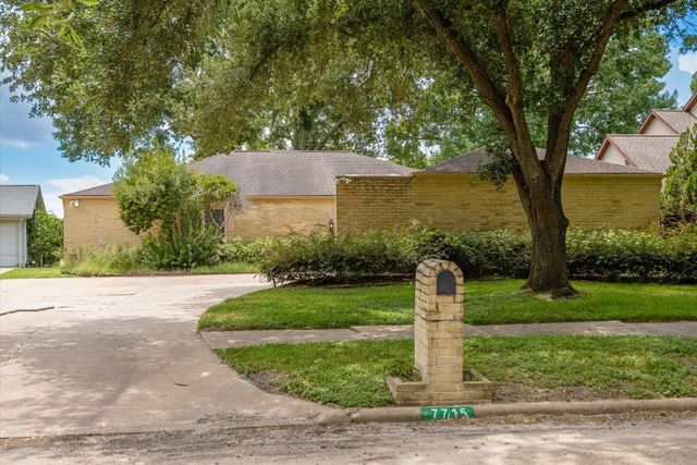 7715 Brush Wood Drive, Houston, TX 77088