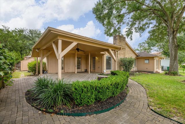 7715 Brush Wood Drive, Houston, TX 77088