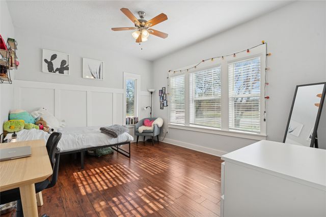 2844 S Adams Street, Fort Worth, TX 76110