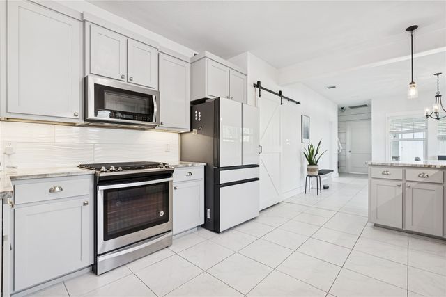 2844 S Adams Street, Fort Worth, TX 76110