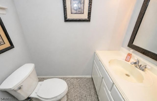 4 Fairmount Rd, Mount Olive Twp., NJ 07836