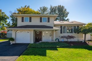 4 Fairmount Rd, Mount Olive Twp., NJ 07836