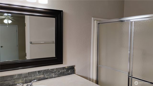 150 E Kingston Way, Shelton, WA 98584