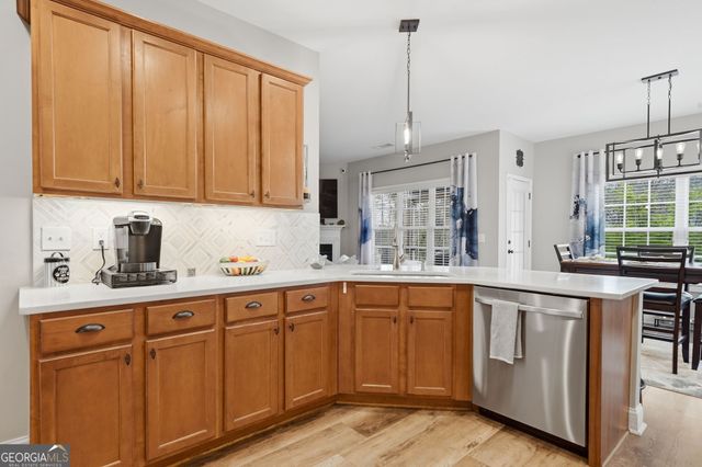 423 CRESTMONT, Canton, GA 30114