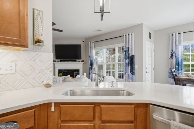 423 CRESTMONT, Canton, GA 30114