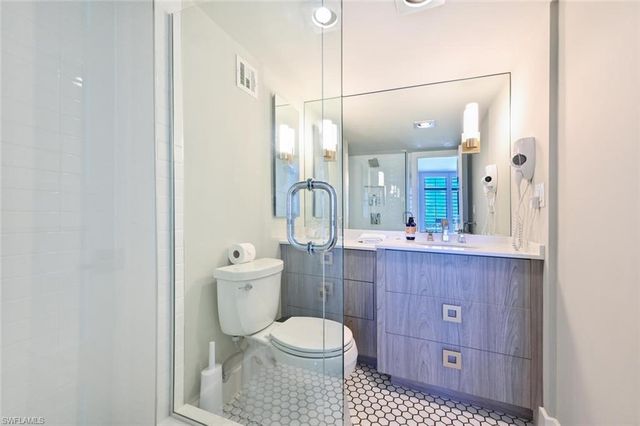 3115 Gulf Shore BLVD N 608S, Naples, FL 34103