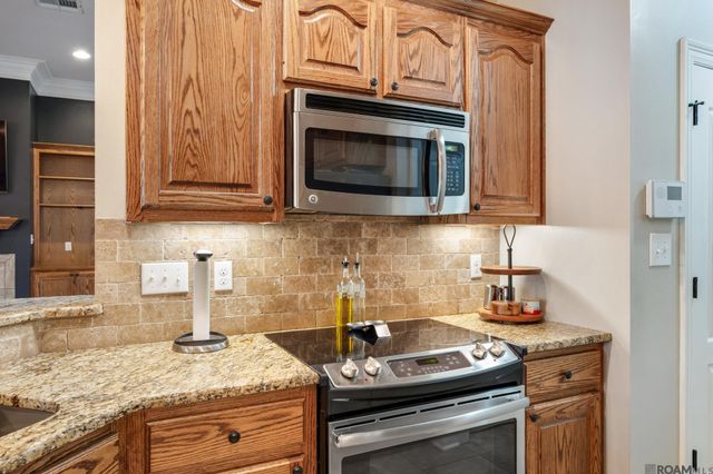 10210 Indian Creek Dr, Denham Springs, LA 70726