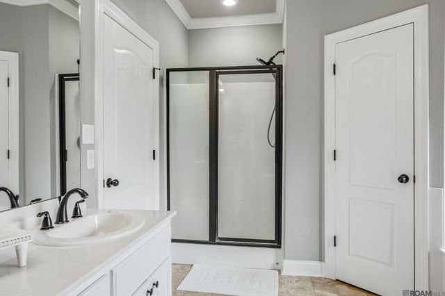 10210 Indian Creek Dr, Denham Springs, LA 70726