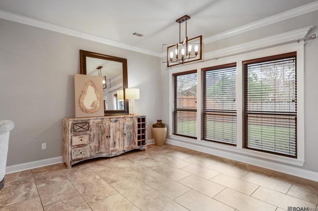 10210 Indian Creek Dr, Denham Springs, LA 70726