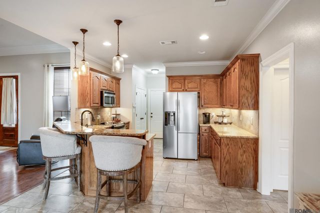10210 Indian Creek Dr, Denham Springs, LA 70726