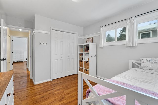 232 Glenview Avenue, Paw Paw, MI 49079