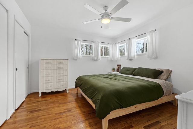 232 Glenview Avenue, Paw Paw, MI 49079