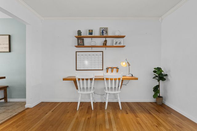 232 Glenview Avenue, Paw Paw, MI 49079