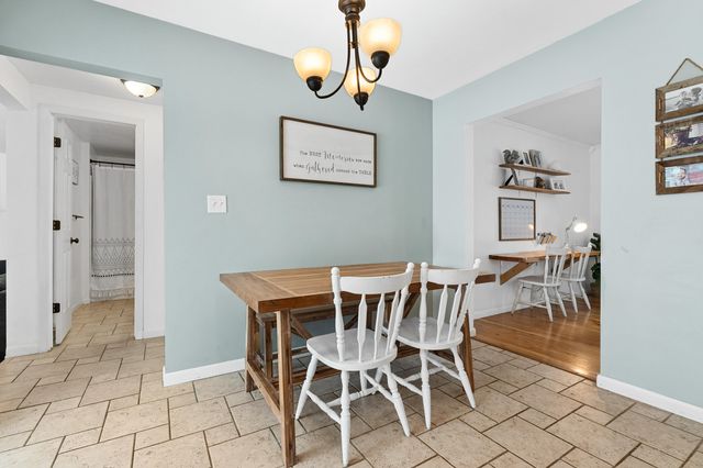 232 Glenview Avenue, Paw Paw, MI 49079