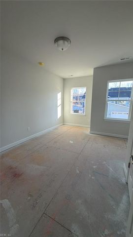 1004 Gadsby LN, Williamsburg, VA 23185