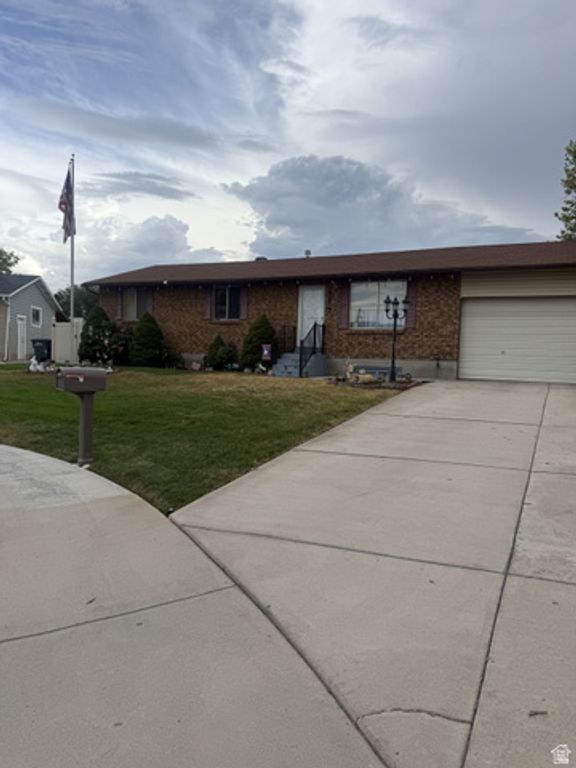 4077 W KESTREL DR, West Valley City, UT 84120