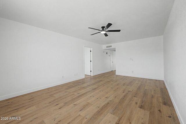 9684 W VOGEL Avenue, Peoria, AZ 85345