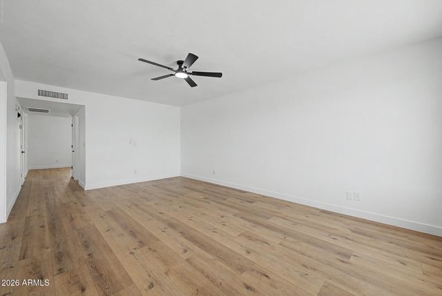 9684 W VOGEL Avenue, Peoria, AZ 85345
